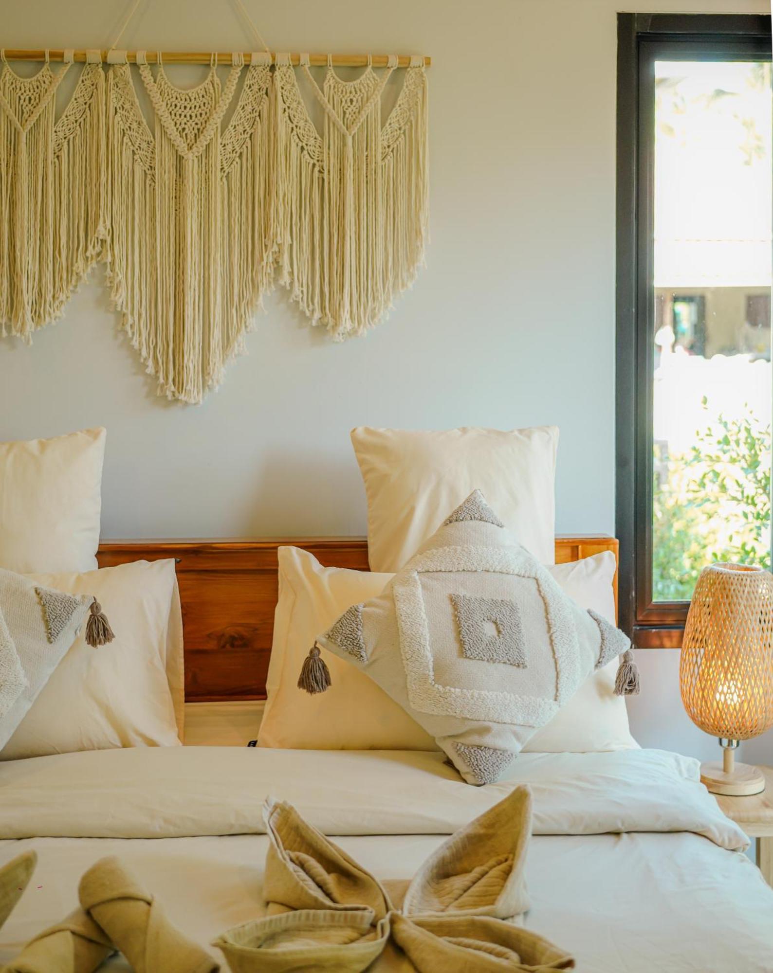 Honey Moon House - Near Aum Yoga - 4k Tv - Ac